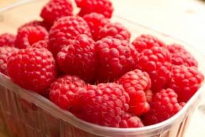 cardamom-infused-raspberry-porridge-allthatimeating-1-of-4-624x416